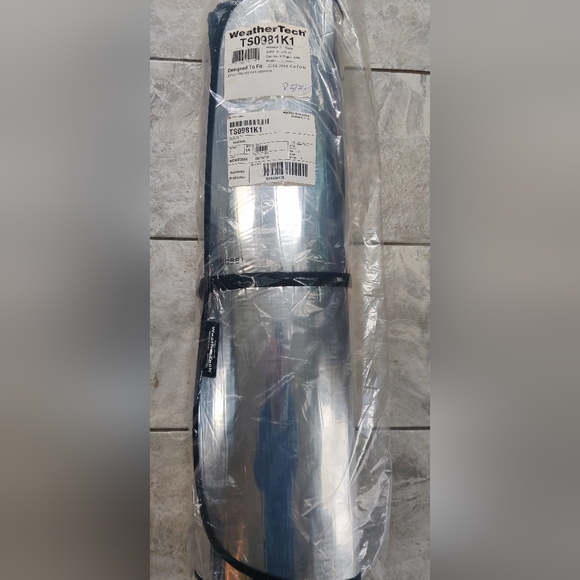 WeatherTech Sunshade - Picture 5 of 6